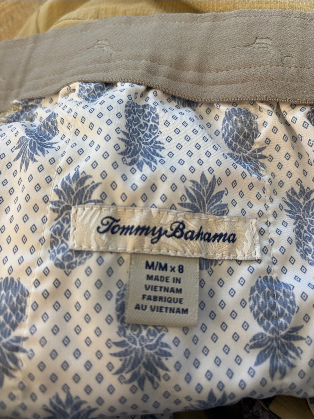 Tommy Bahama Chip Shot Shorts - Picture 3 of 4